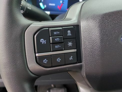 Used 2025 Ford F150 Lariat AWD/4WD image 18