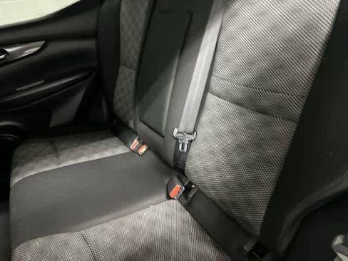 Used 2017 Nissan Rogue Sport SV w/ SV All-Weather Package image 11