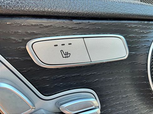 Used 2019 Mercedes-Benz C 300 4MATIC Sedan image 37