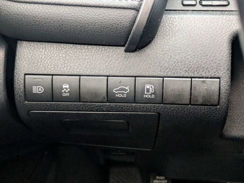 Used 2021 Toyota Camry SE FWD image 21