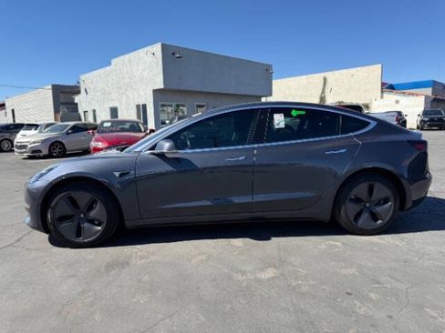 Used 2020 Tesla Model 3 Standard Range RWD image 6