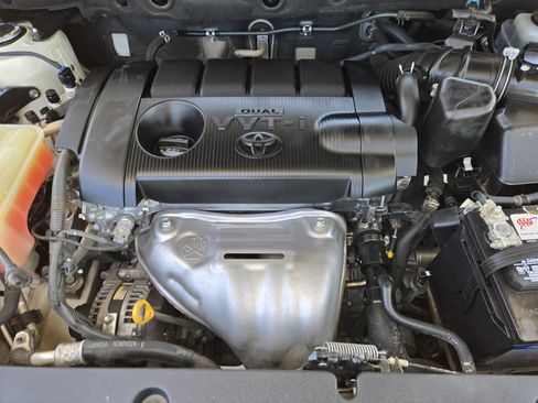 Used 2012 Toyota RAV4 FWD w/ Value Pkg image 39