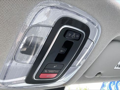 Used 2023 Hyundai Elantra Limited FWD image 34