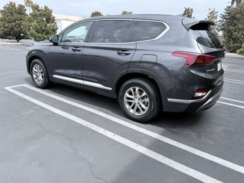 Used 2020 Hyundai Santa Fe SEL FWD image 9