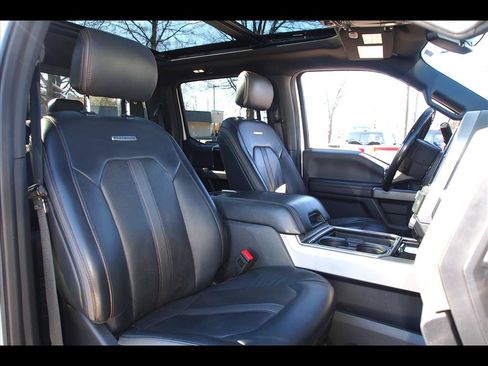 Used 2022 Ford F450 Platinum w/ FX4 Off-Road Package image 12