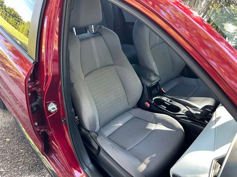Used 2023 Toyota Corolla SE FWD image 16