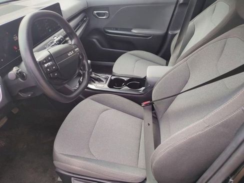 Used 2025 Kia K4 FWD image 18