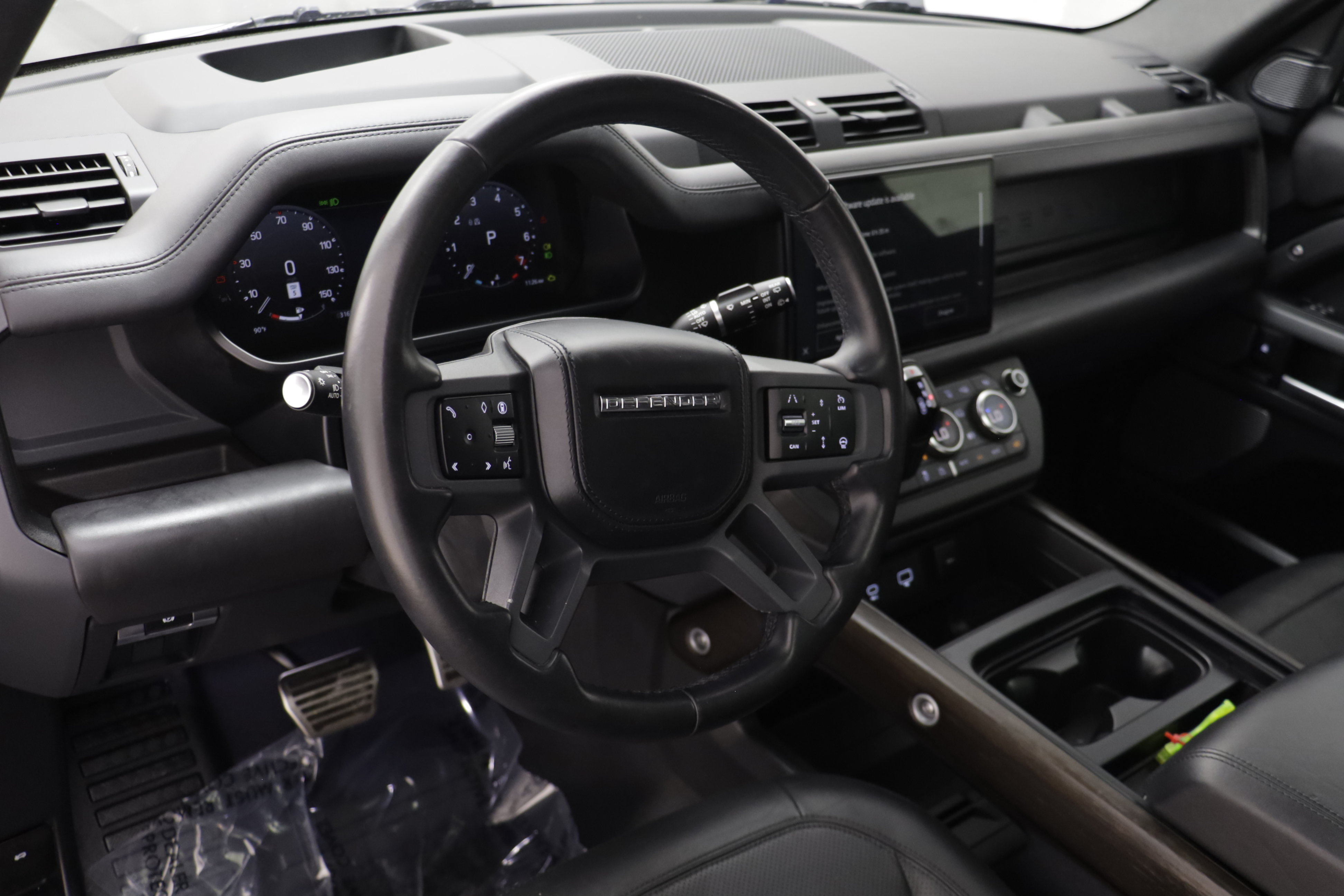 Used 2024 Land Rover Defender 110 X AWD/4WD image 6