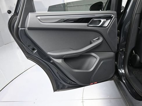 Certified 2023 Porsche Macan Turbo AWD/4WD image 23