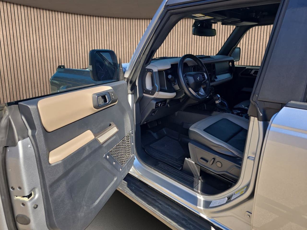 Used 2023 Ford Bronco Wildtrak AWD/4WD image 13
