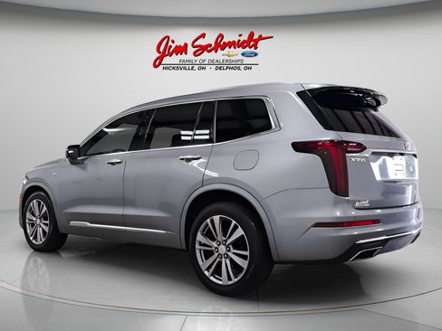 Used 2023 Cadillac XT6 Premium Luxury FWD image 4