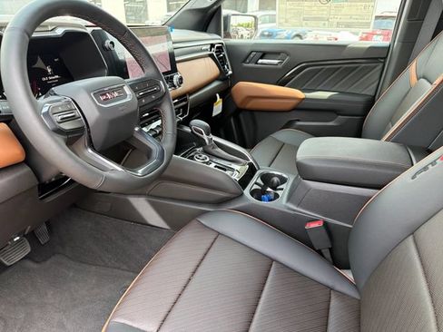 New 2026 GMC Canyon AT4 w/ Technology Plus Package AWD/4WD image 19