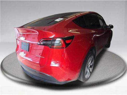 Used 2023 Tesla Model Y Long Range AWD/4WD image 6