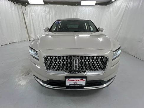 Used 2023 Lincoln Nautilus AWD image 38