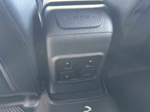 Used 2023 Ford Bronco Wildtrak AWD/4WD image 24