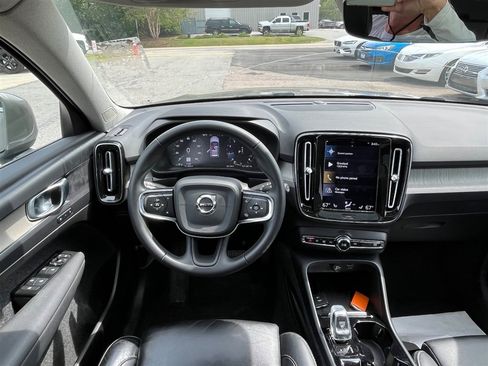 Used 2022 Volvo XC40 T5 Inscription AWD/4WD image 5