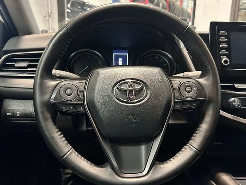 Used 2024 Toyota Camry SE FWD image 16