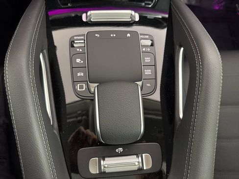 New 2026 Mercedes-Benz GLS 580 4MATIC image 32