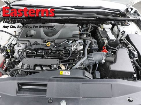 Used 2024 Toyota Camry SE image 7