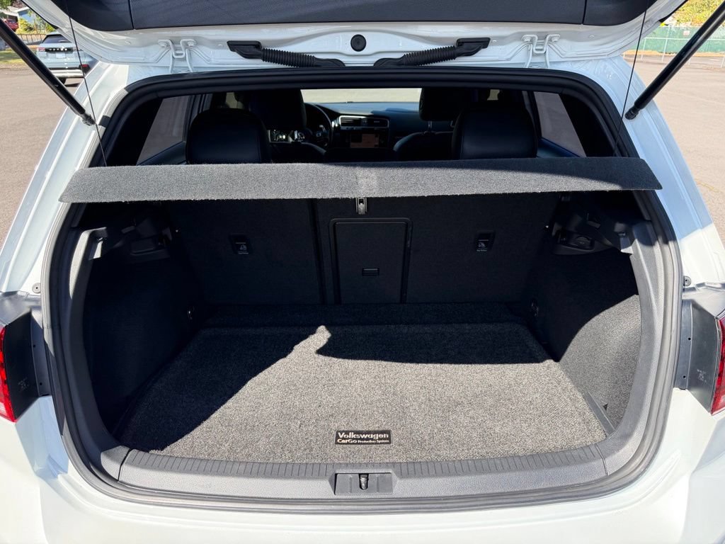 Used 2019 Volkswagen Golf R 4-Door AWD/4WD image 11