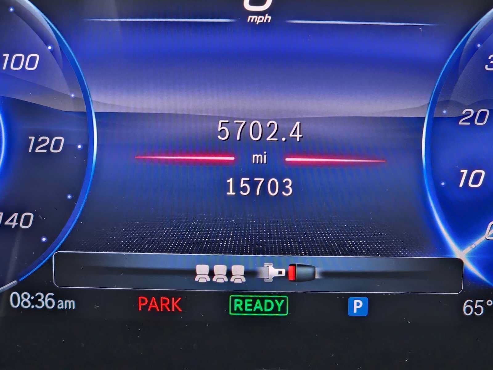 Used 2024 Mercedes-Benz EQB 300 4MATIC image 25