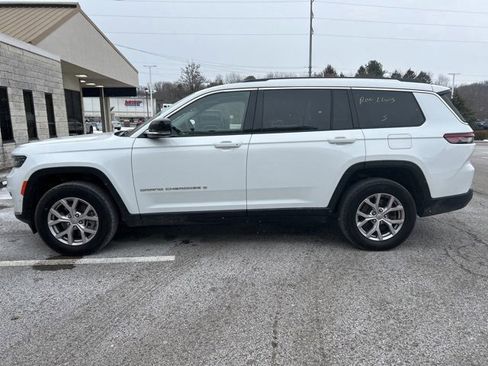 Certified 2022 Jeep Grand Cherokee L Limited w/ Luxury Tech Group II image 2