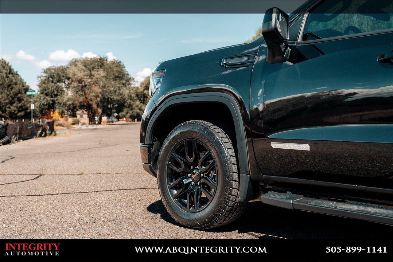 Used 2024 GMC Sierra 1500 Elevation w/ LPO, Elevation Black Package AWD/4WD image 13