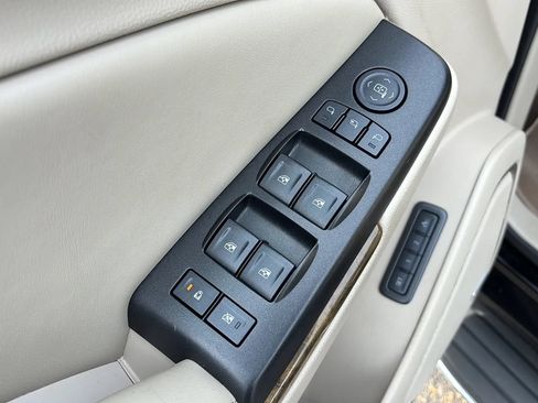 Used 2016 GMC Yukon Denali w/ Enhanced Security Package AWD/4WD image 10