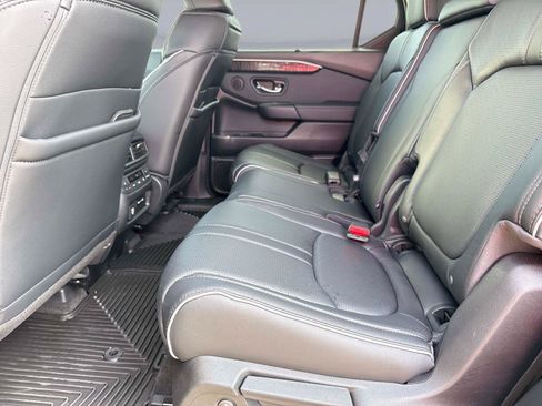 Certified 2025 Honda Pilot Elite image 16
