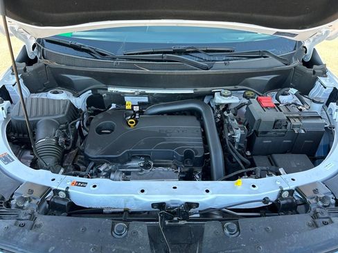 Used 2025 Chevrolet Equinox LT image 22