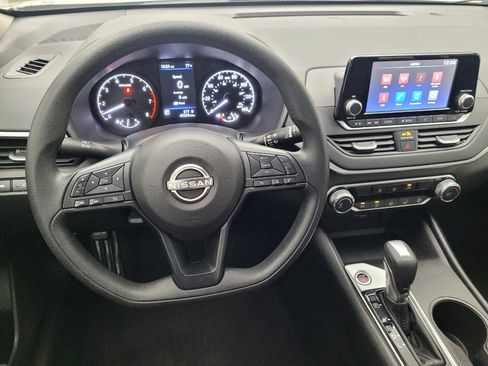 Used 2023 Nissan Altima 2.5 S FWD image 22