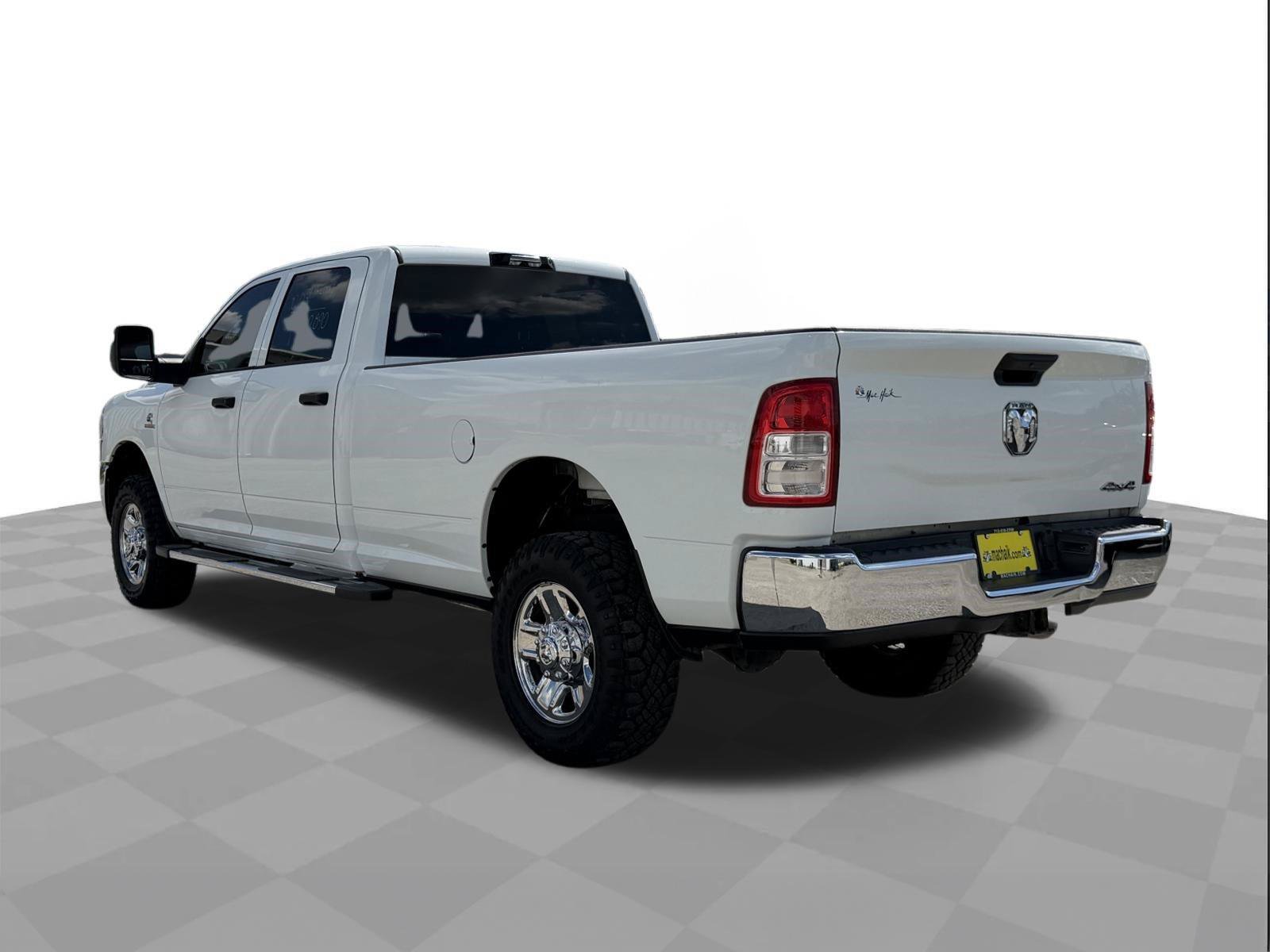 Used 2024 RAM 2500 Tradesman w/ Chrome Appearance Group AWD/4WD image 2