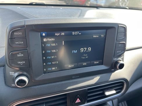 Used 2021 Hyundai Kona SE AWD/4WD image 12