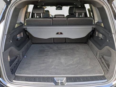 Used 2025 Mercedes-Benz GLB 250 image 6