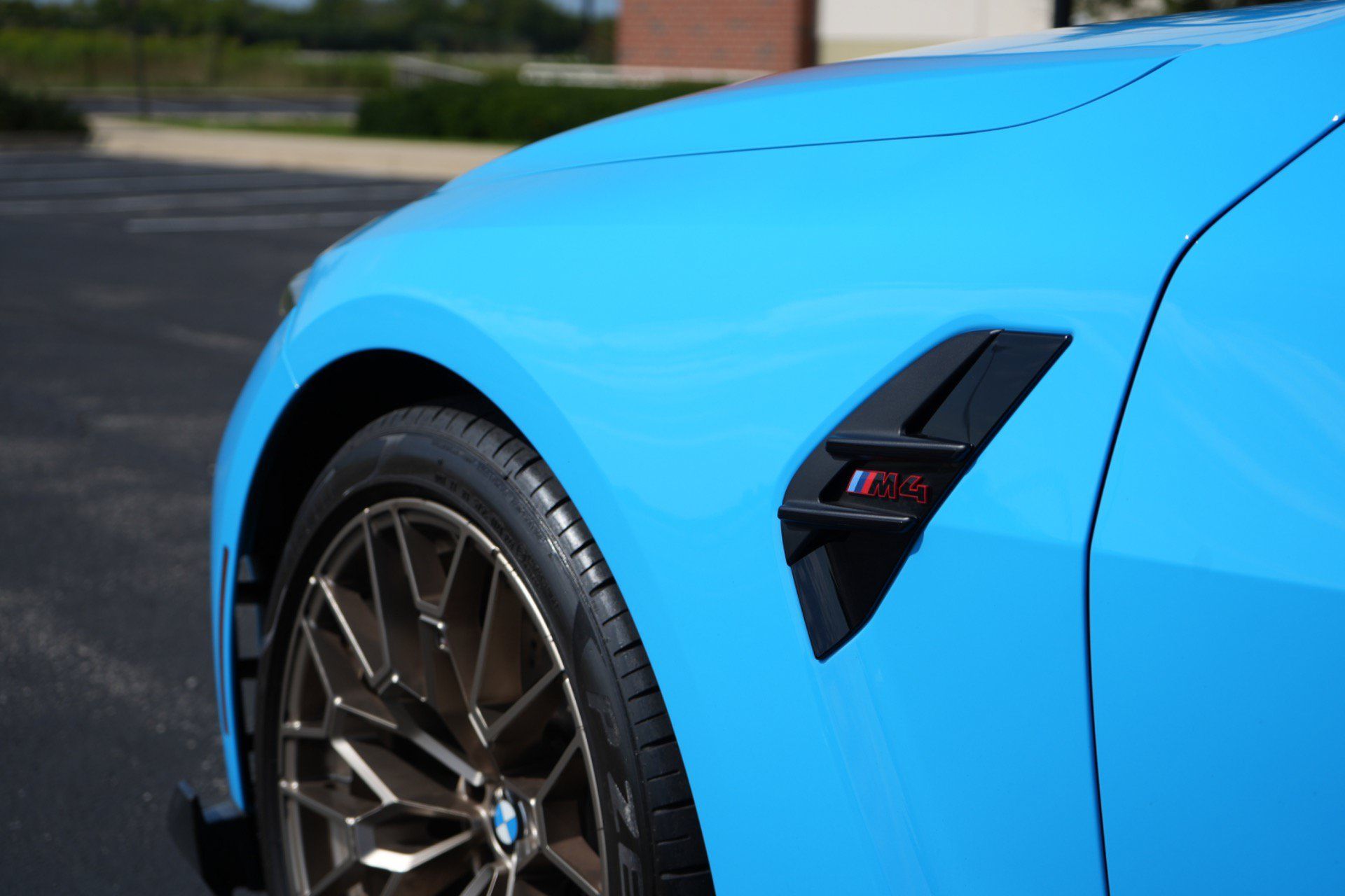 Used 2025 BMW M4 CS AWD/4WD image 13