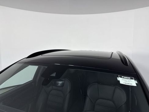 Certified 2026 Porsche Macan Turbo AWD/4WD image 17