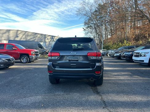 Used 2018 Jeep Grand Cherokee Limited image 4