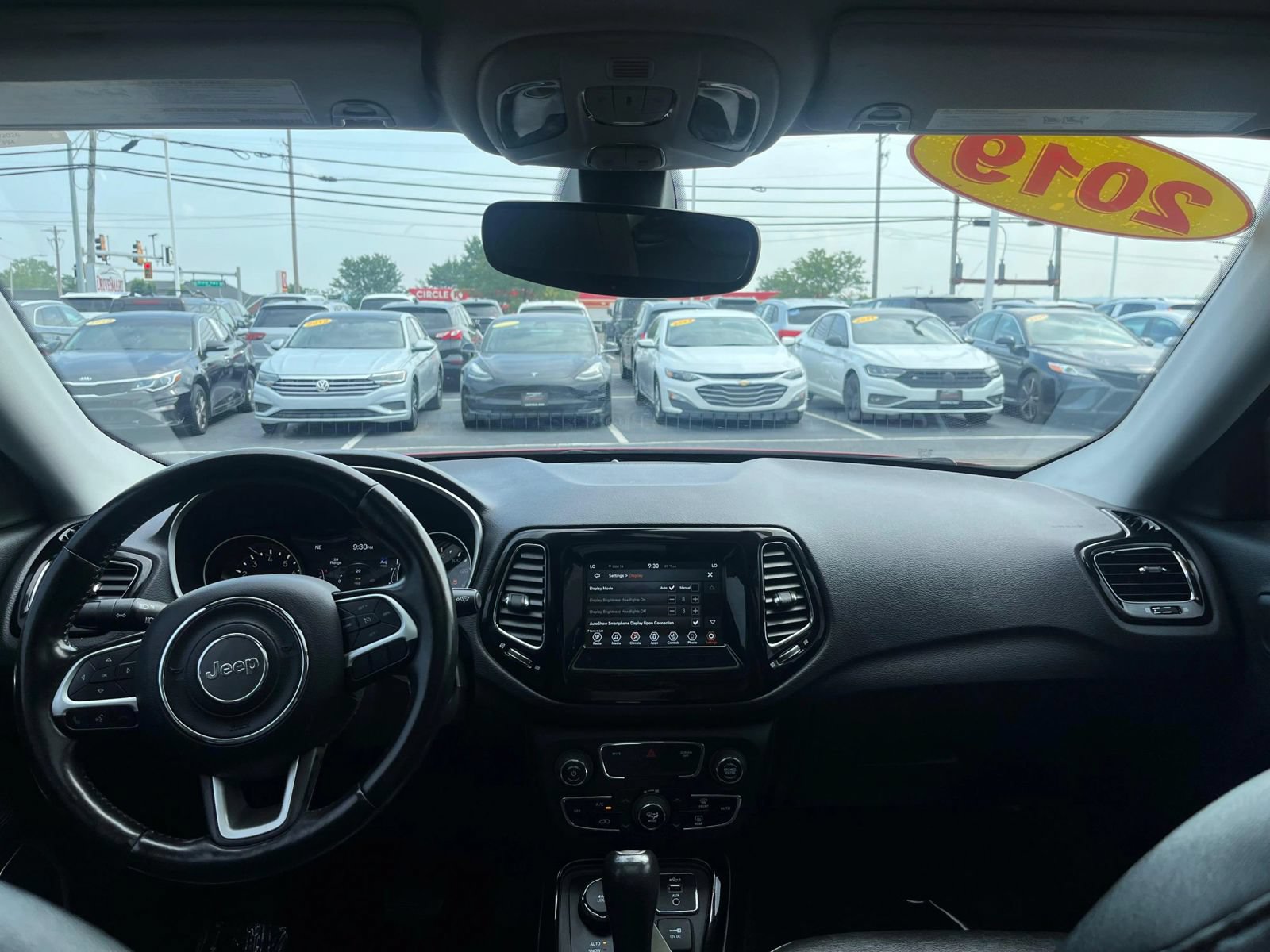Used 2019 Jeep Compass Latitude AWD/4WD image 13