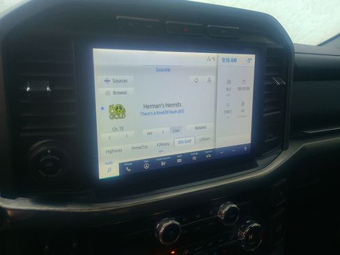 Certified 2021 Ford F150 Lariat w/ Equipment Group 502A High image 20