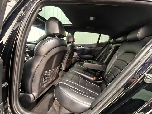 Used 2022 Kia Stinger GT2 RWD image 32