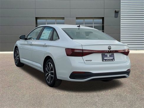 New 2026 Volkswagen Jetta SE image 5