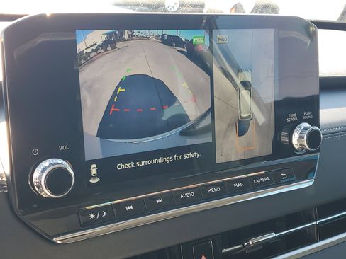 Used 2024 Mitsubishi Outlander AWD image 27