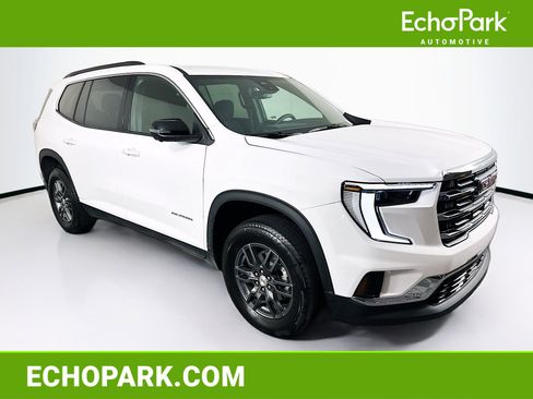 Used 2025 GMC Acadia Elevation image 1