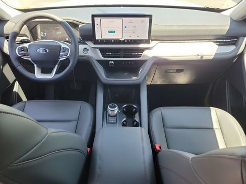 New 2026 Ford Explorer Active w/ Active Comfort Package RWD image 13