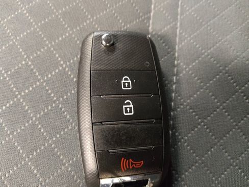 Used 2020 Kia Sorento FWD V6 image 32