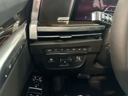 New 2026 Cadillac Escalade ESV Luxury w/ Touring Package image 21