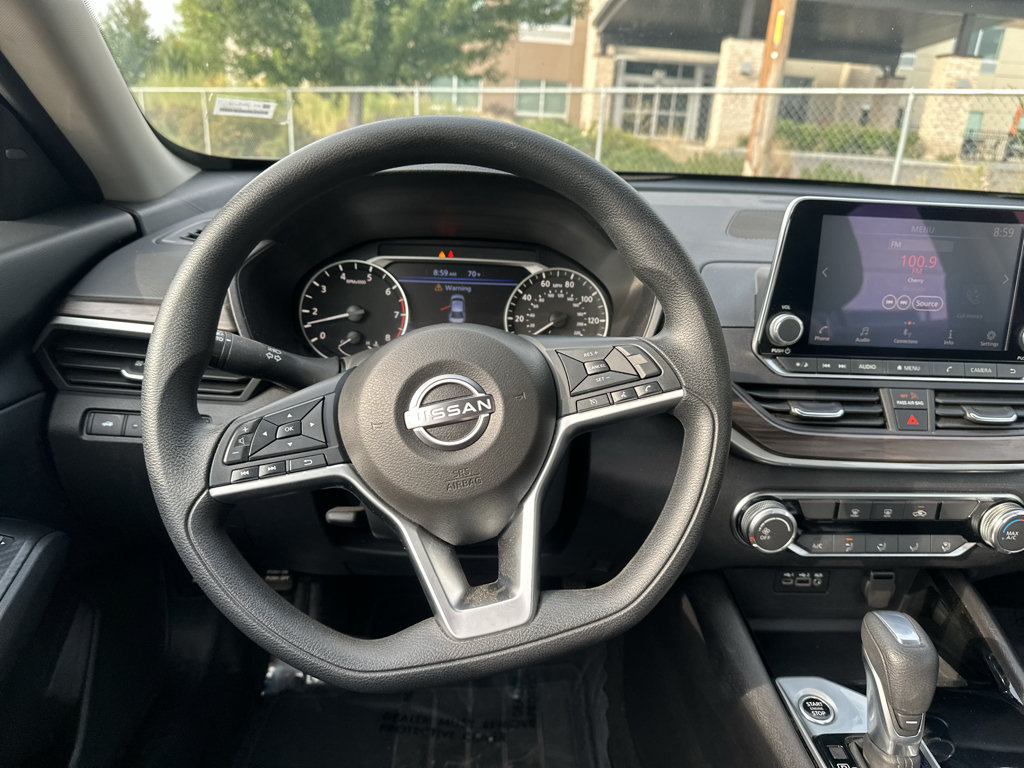 Used 2024 Nissan Altima 2.5 SV FWD image 20