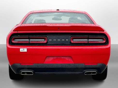 Used 2022 Dodge Challenger GT image 4
