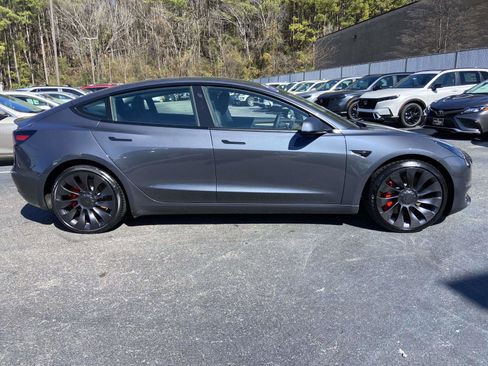 Used 2023 Tesla Model 3 Performance image 2