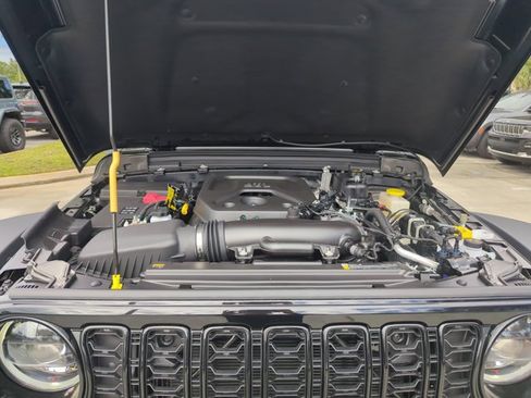 New 2026 Jeep Wrangler Sport AWD/4WD image 19